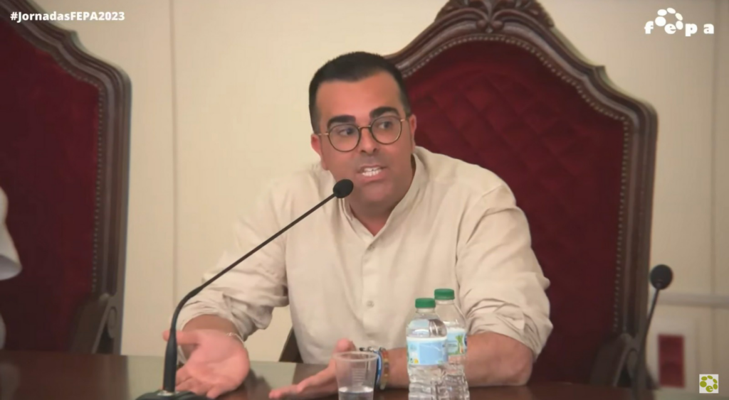 Francisco Del Pozo. Profesor de Teoría de la Educación y Pedagogía Social. Facultad de Educación (UNED) durante su intervención en la 17º edición de las jornadas FEPA.