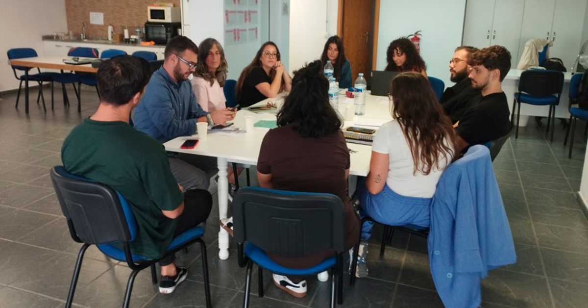 Representantes de entidades federadas a FEPA en Canarias y el equipo técnico de FEPA reunidos durante una Comisión Territorial.